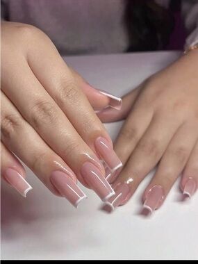 White Outline Long Square Press On Nails 🌟 24 Piece Set